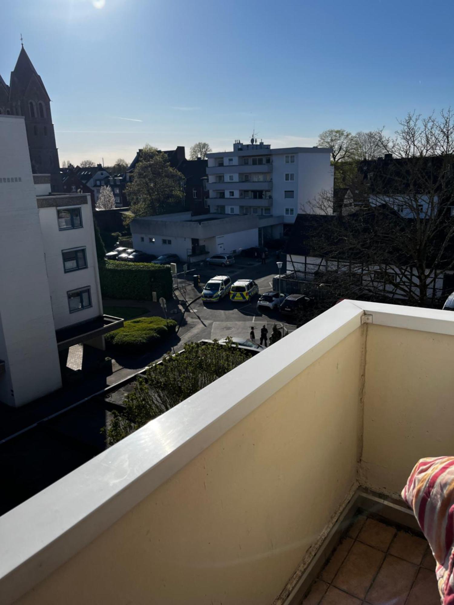 Gemuetliche, Ganze Wohnung In Ruhiger, Zentraler Lage เลเวอร์คูเซน ภายนอก รูปภาพ